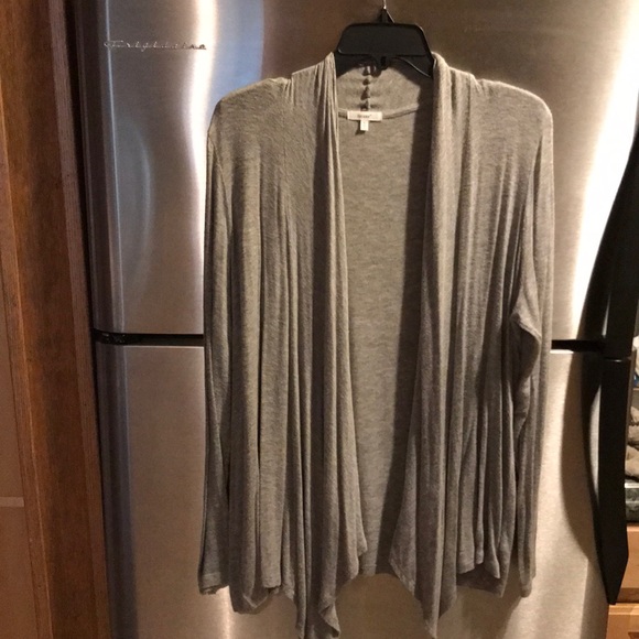 Ivoire Sweaters - Ivoire lightweight cardigan L Ivoire Sweaters - Ivoire lightweight cardigan L